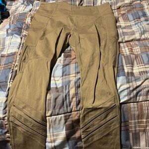 Fabletics Women’s Olive Moto Motion 365